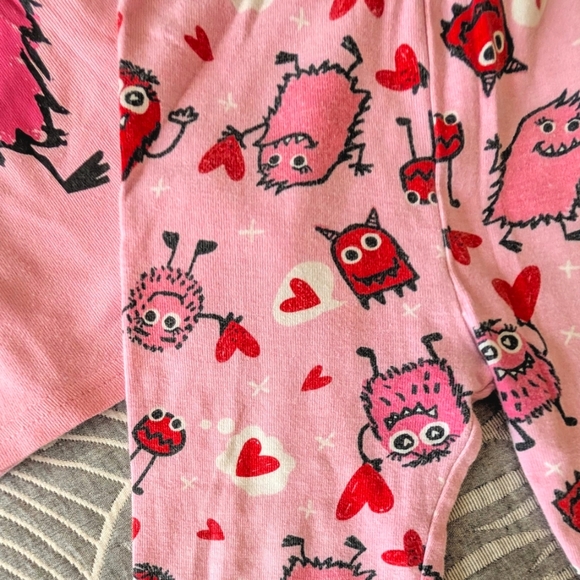 Bundle of 2 PJ Place & Le Top Bebe 100% Cotton Girl 2-piece Snug-Fit Pajamas Set - Picture 3 of 10